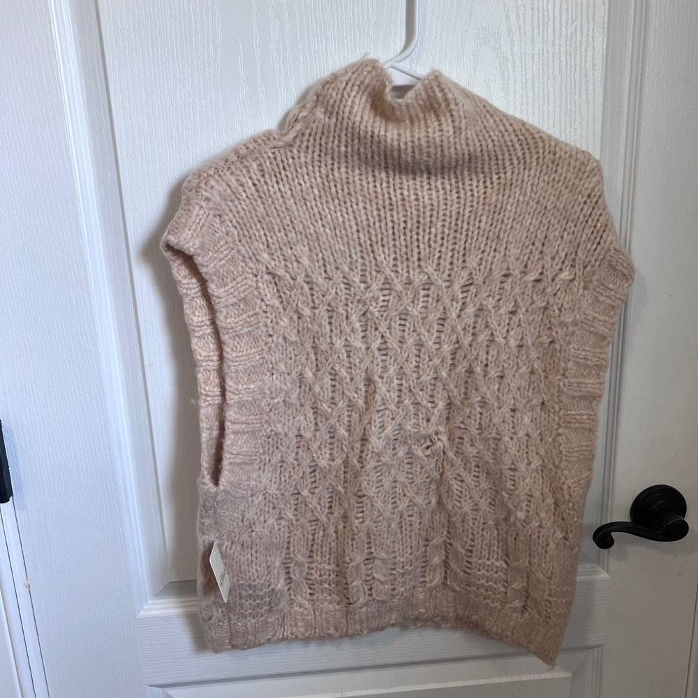Free People West Coast Vest Powder Puff Cream Chunky Knit Mock Neck New S - Picture 2 of 9